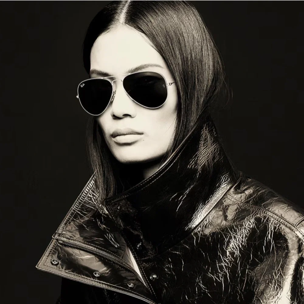 Ray-Ban elegant gold